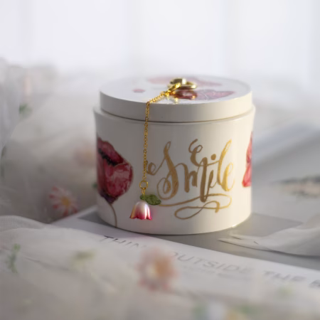 Alternative view of Lumânare parfumată YOLO