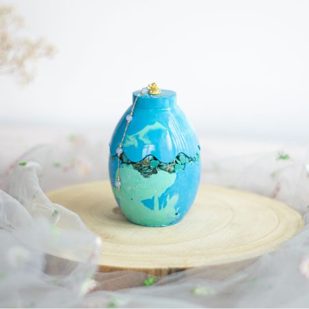 Lumanare parfumata ou de Paste albastru