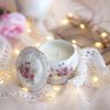 Lumânare parfumată Raze de soare în vas vintage din porțelan de Boemia cu parfum floral