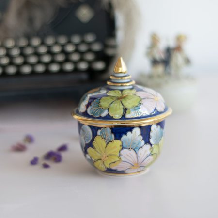 Lumânare parfumată Oriental Luxury în vas vintage din porțelan Benjarong