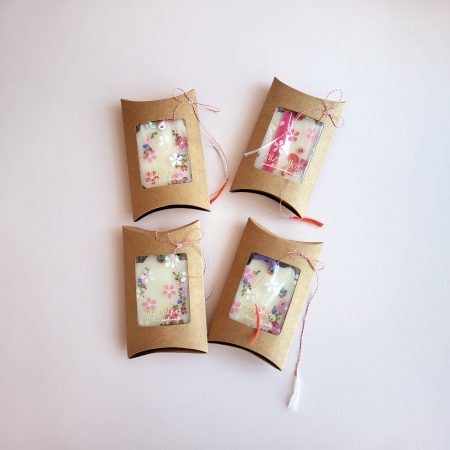 Odorizante de dulap pictate din ceară de soia