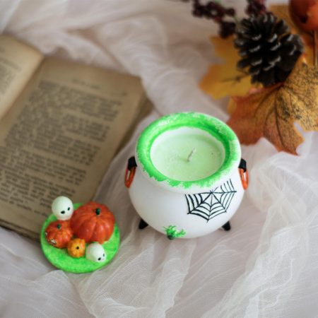 Acasă 13 Lumânare parfumată The Good Witch cu parfum Hocus Pocus